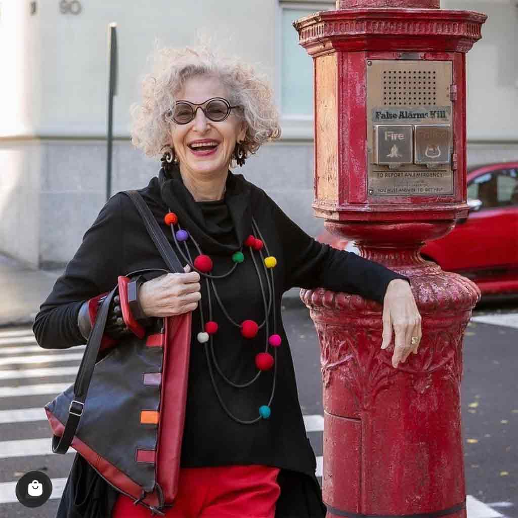 bold-felt-necklace-frank-ideas