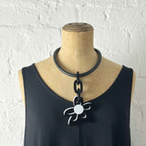 Short Flower Power Necklace Abstract