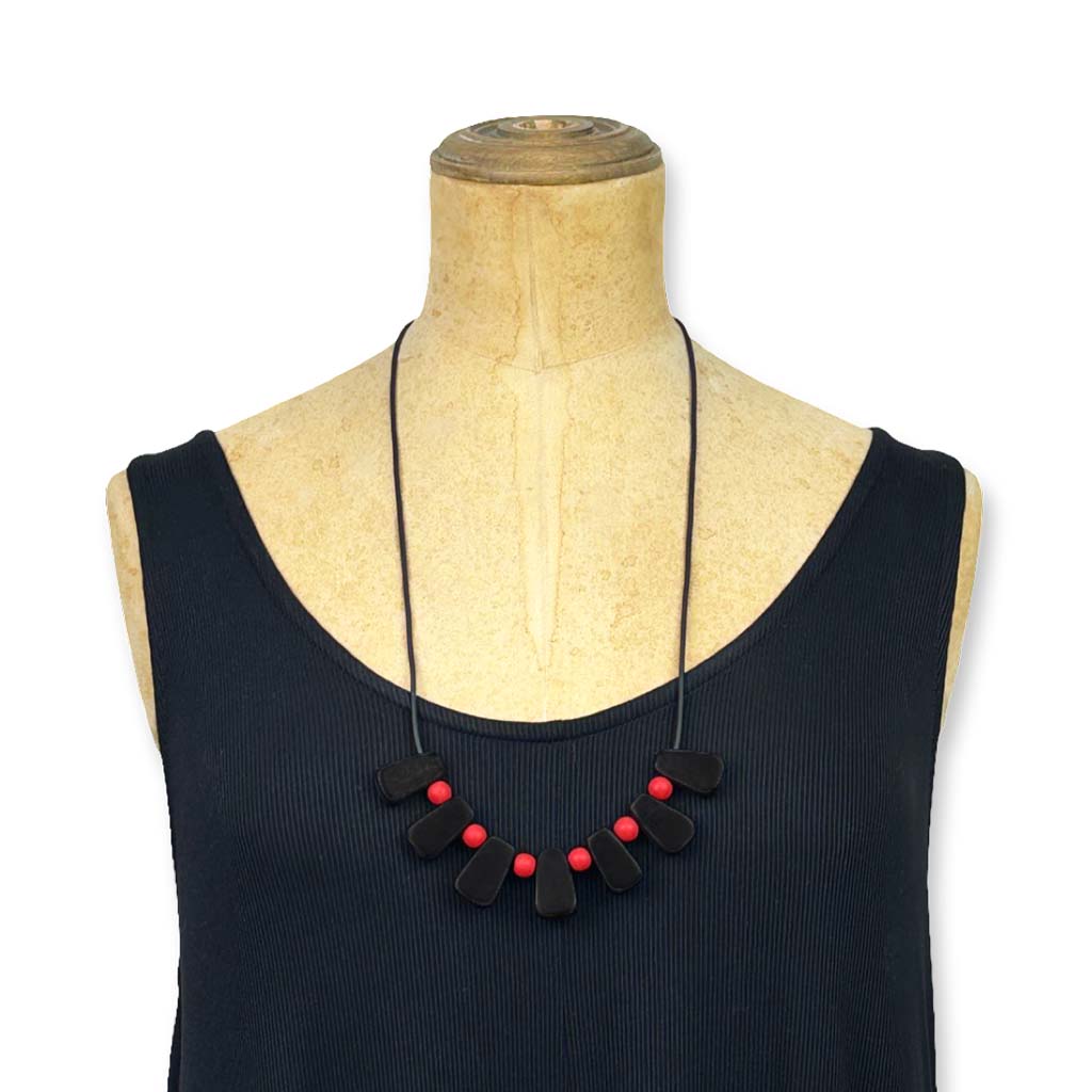 Resin bead necklace- black fan
