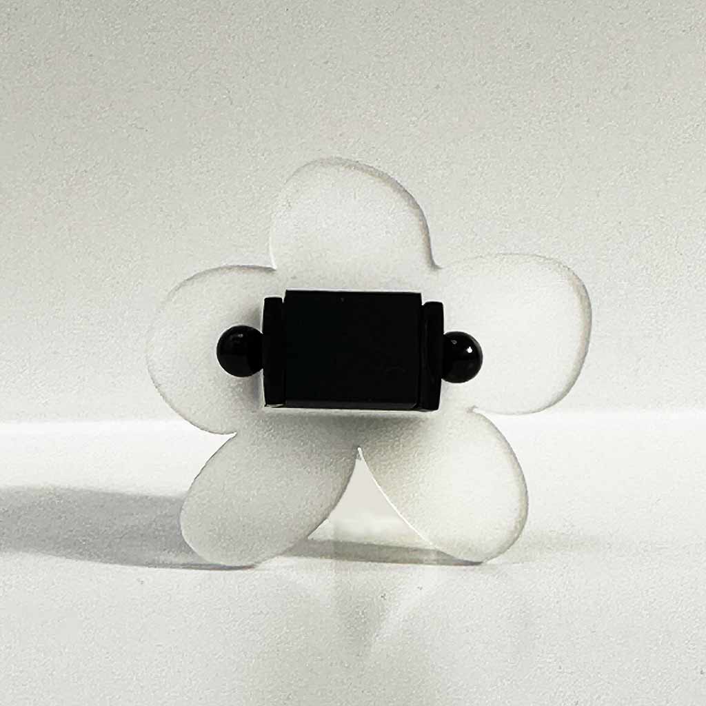 Flower shaped clear chunky ring