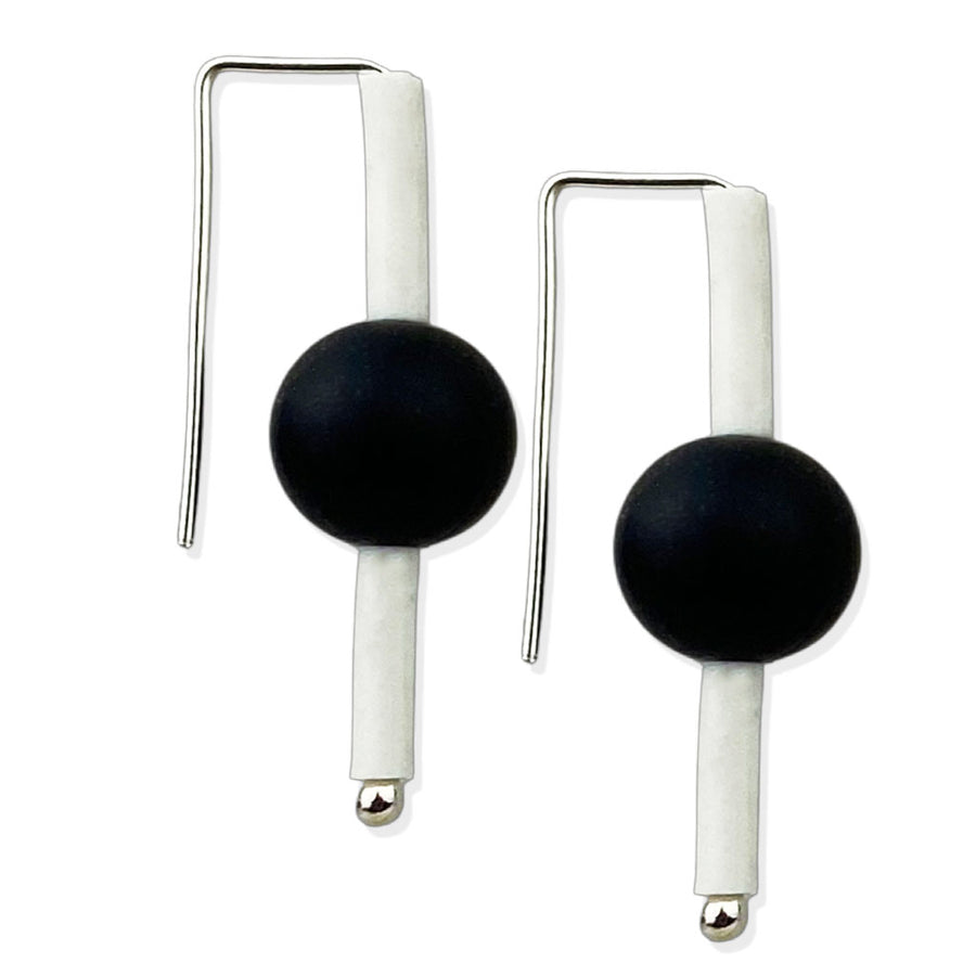 modern rubber earrings black/white