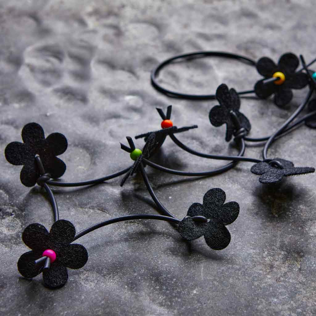 recycled flower necklace