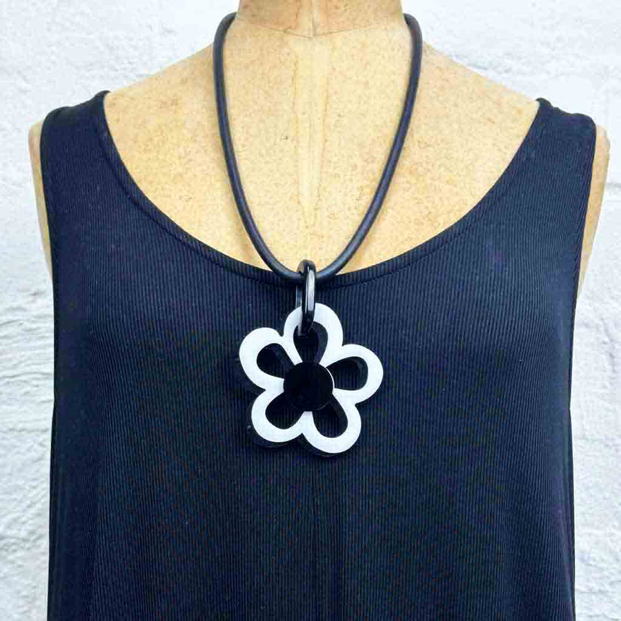 Flower Power Naive design Pendant black and white sample