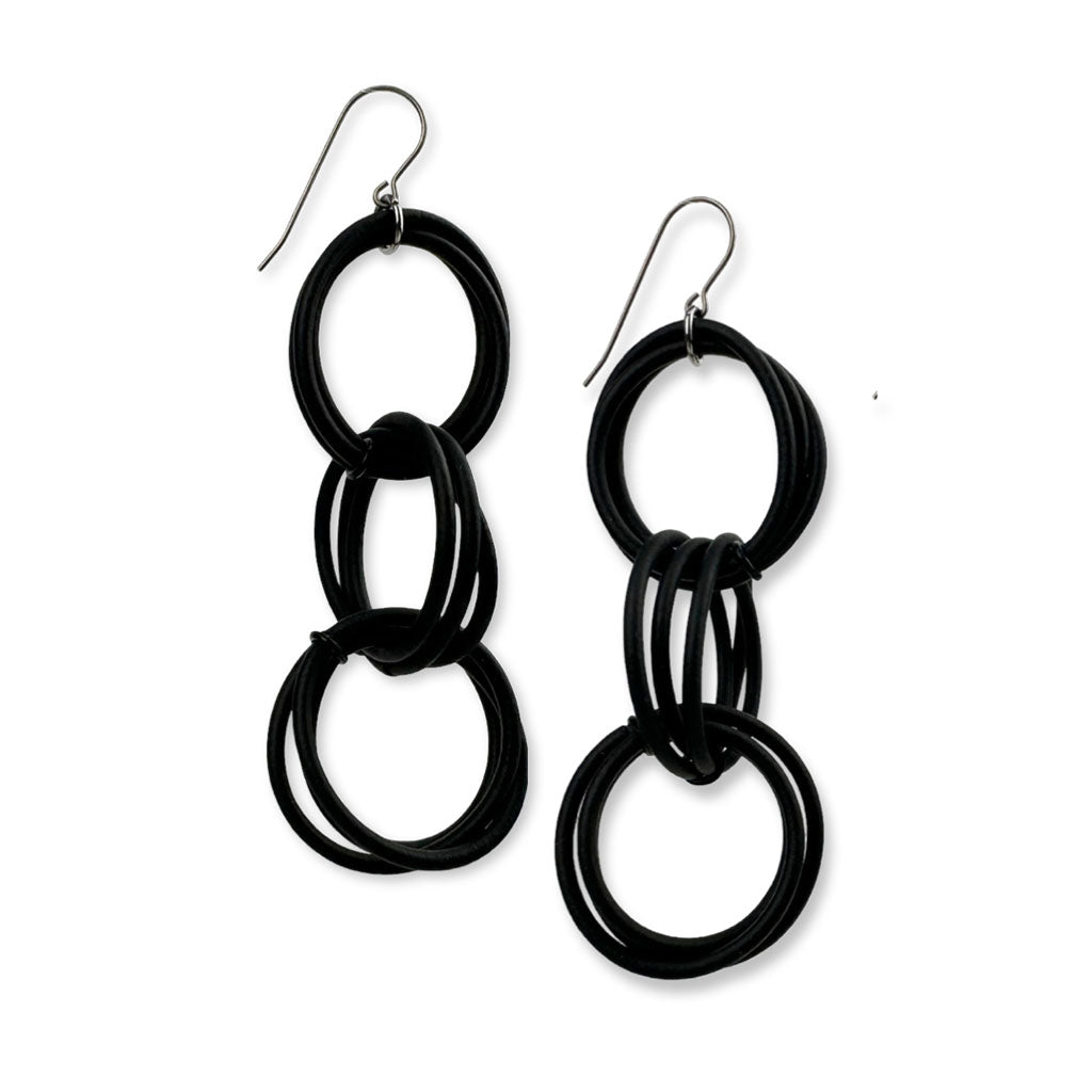 3 x 3 rubber chain earrings