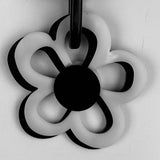 Short Naive Flower Power Necklace