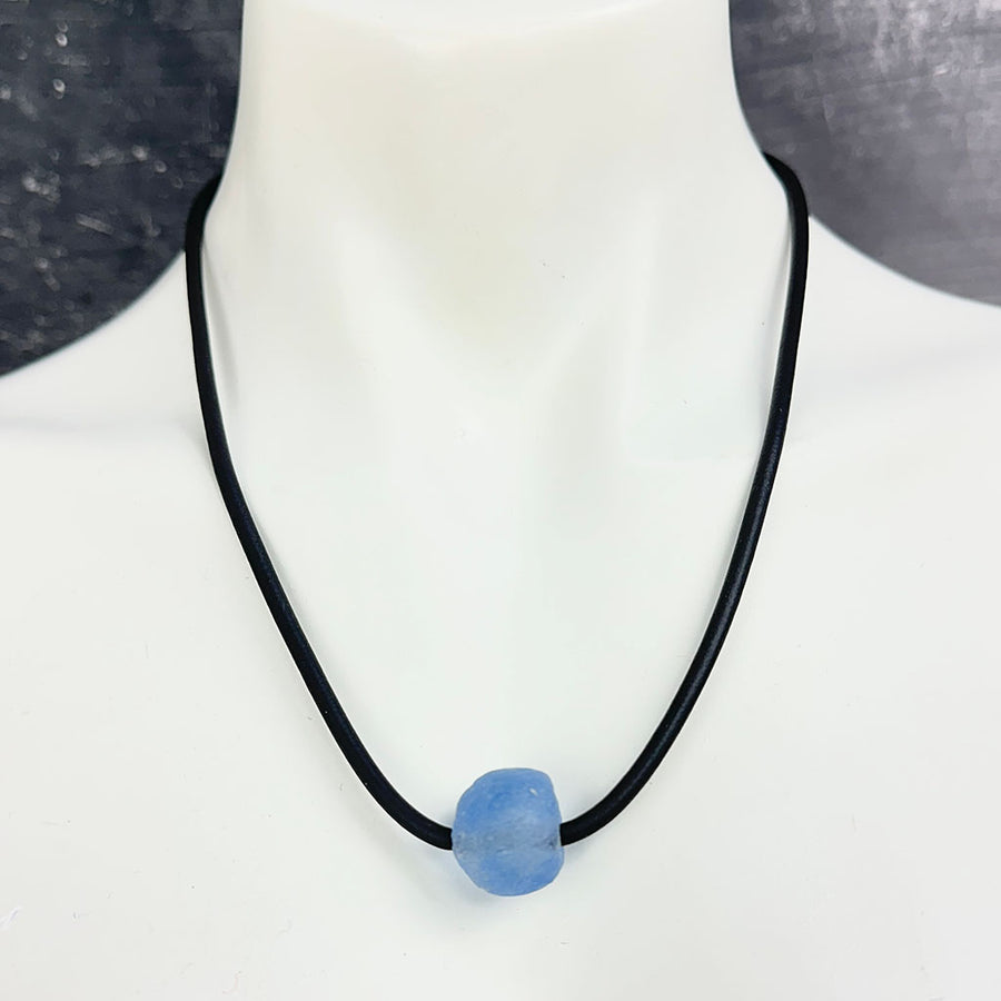 short single bead and thin rubber necklace -blue frosted sea glass