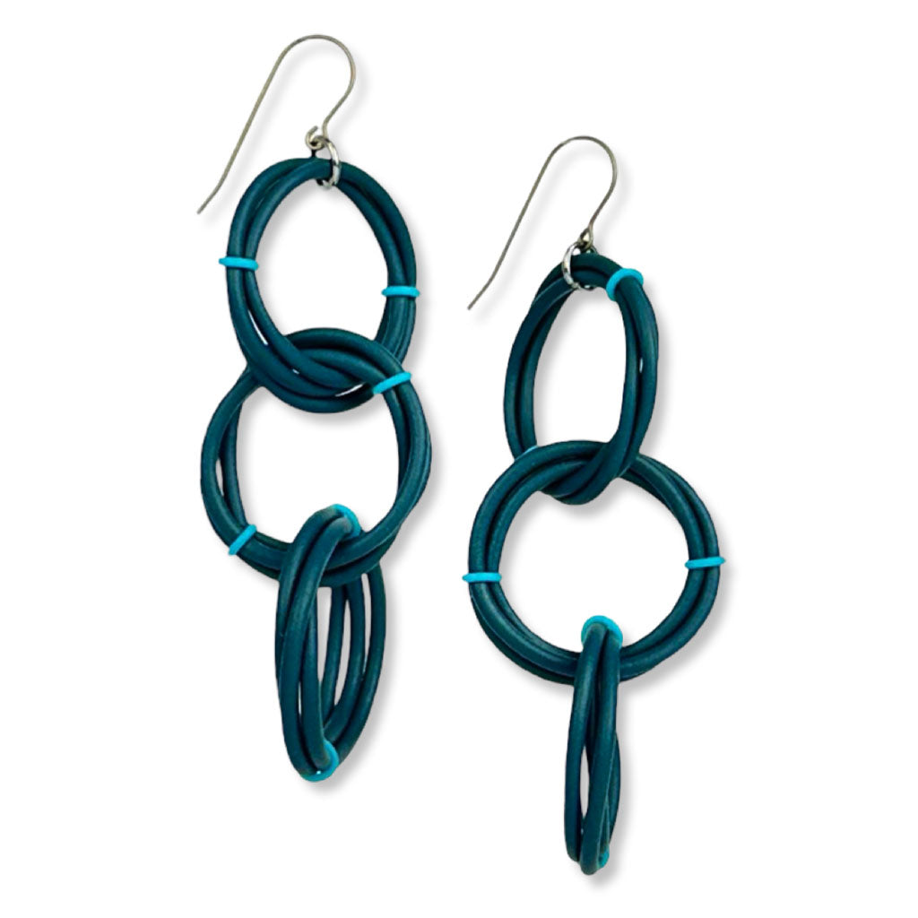 3 x 3 rubber chain earrings