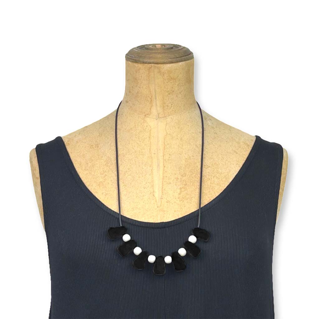 Resin bead necklace- black fan