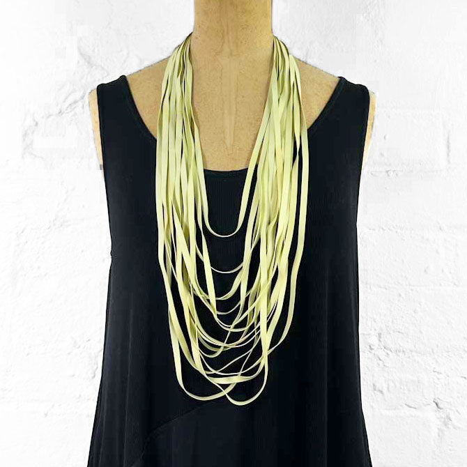 Hand-dyed rubber necklace -samples