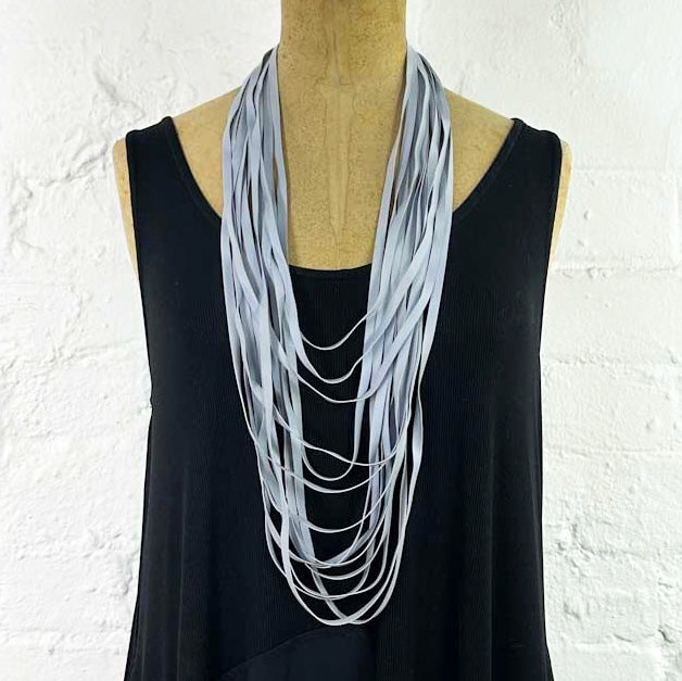 Hand-dyed rubber necklace -samples