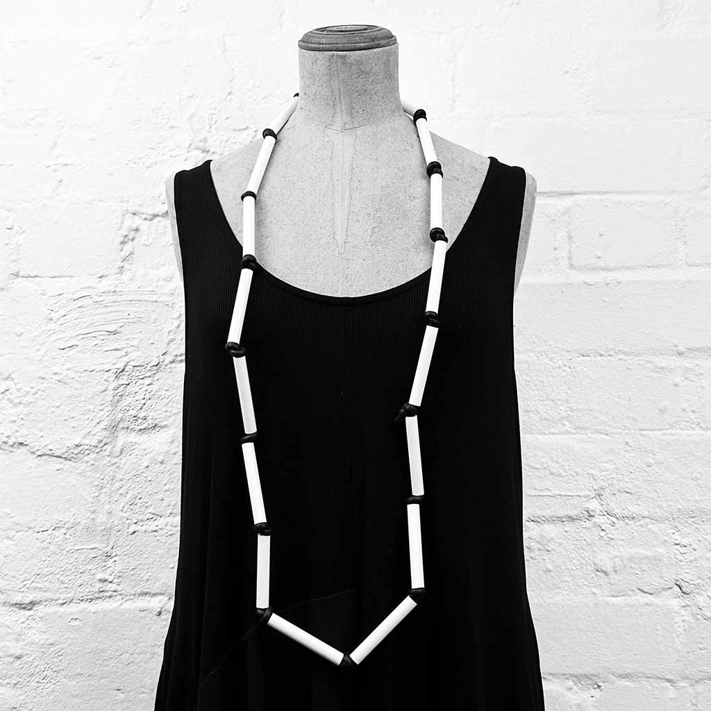 rod necklace style one