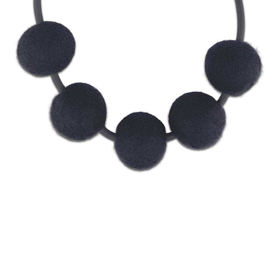 short felt necklace: chunky 5fb necklace