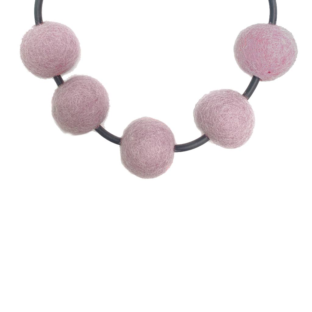short felt necklace: chunky 5fb necklace